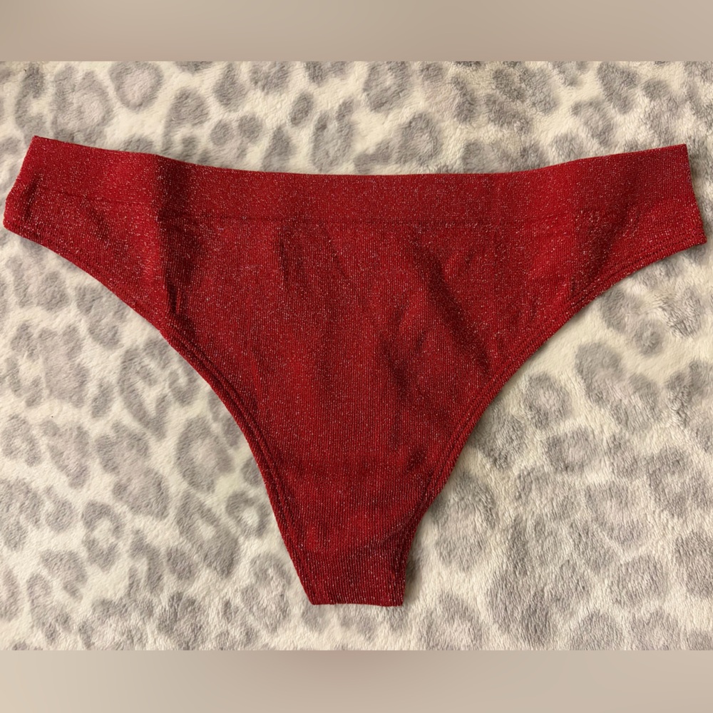 Victoria’s Secret Seamless Thong Panty Maroon Glitter Small